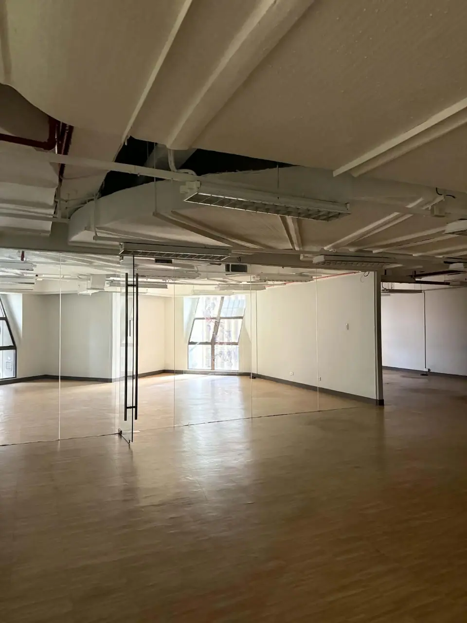 236 sqm Office for Lease, JMT Corporate Condominium photo 3